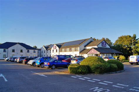 Premier Inn, Stirling South © Richard Dorrell cc-by-sa/2.0 :: Geograph Britain and Ireland