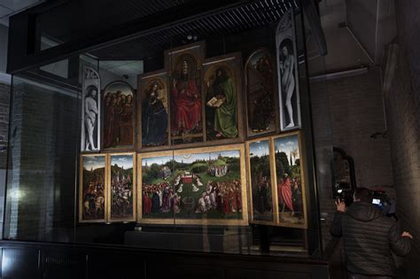 Up Close, There’s More to the Ghent Altarpiece Than the Lamb - The New York Times