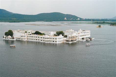 Best Places to Visit at Jaipur to Udaipur Road in 2023 | by Om Giri ...