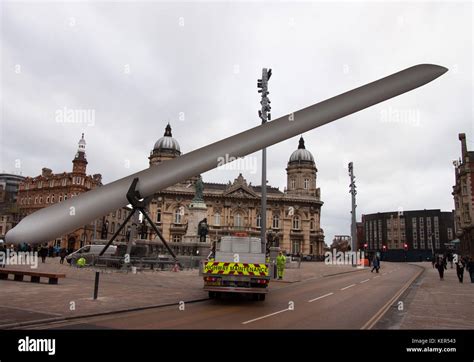 Blade, Hull public art installation of Siemens wind turbine blade in ...