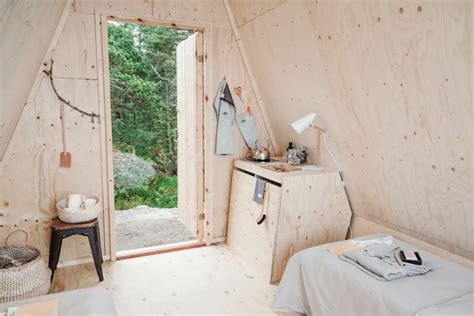 Small But Sustainable: Finland’s Minimalist A-Frame Nolla Cabin | Designs & Ideas on Dornob