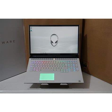 Alienware Area-51m R2 Gaming Laptop 10th Gen i9 10900K - Escorrega o Preço