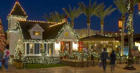 Las Vegas Christmas 2019: Christmas Lights, Shows & Events in Vegas