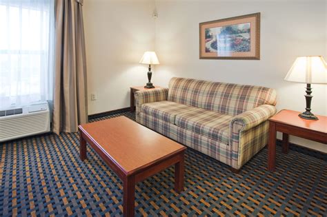 Discount Coupon for Holiday Inn Express Hotel & Suites Laurinburg in ...