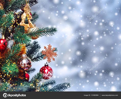 Christmas tree background and Christmas decorations with snow, blurred ...