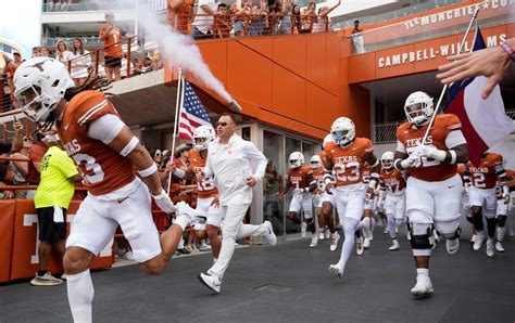 Oddsmakers Favoring Texas Longhorns in 2024 Win Total Projections ...