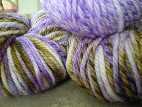 Rows and Roses - for the yarn and fiber junkies: Types of wool