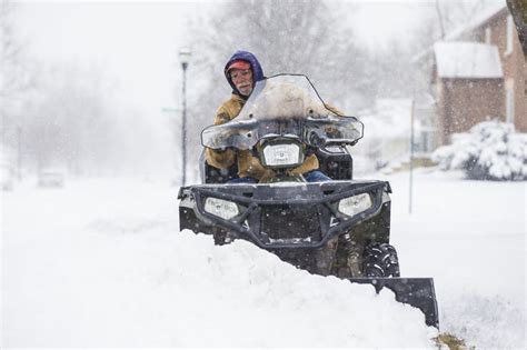 Fond du Lac buses to stop early amid heavy snow during winter storm