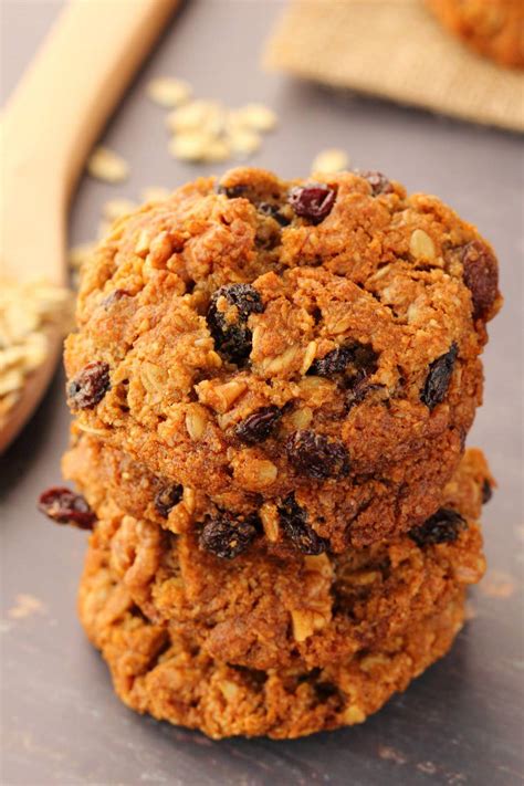 Vegan Oatmeal Raisin Cookies - Loving It Vegan