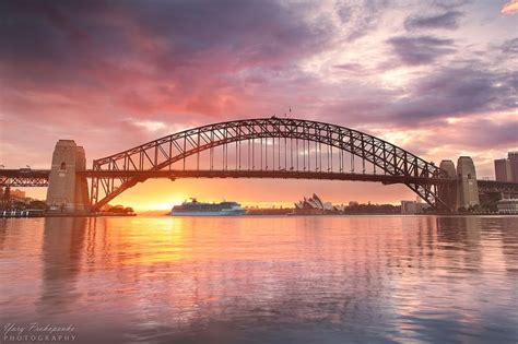 Sydney Harbour Sunrise | Sydney harbour bridge, Harbour, Sunrise