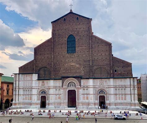 Basilika San Petronio - Bologna Welcome