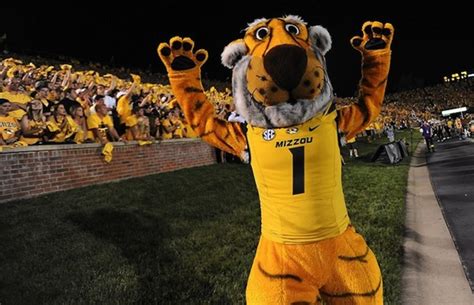 Did University of Missouri Mascot Truman the Tiger Get Caught Smoking ...