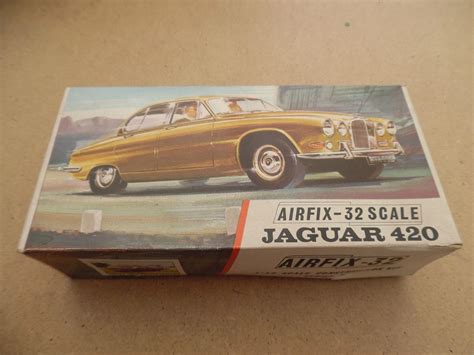 VINTAGE AIRFIX JAGUAR 420 CAR MODEL KIT BOXED UNMADE AND COMPLETE RARE ...