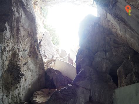 Perak Cave Temple – Climb Up To The Top For A View Of Ipoh!