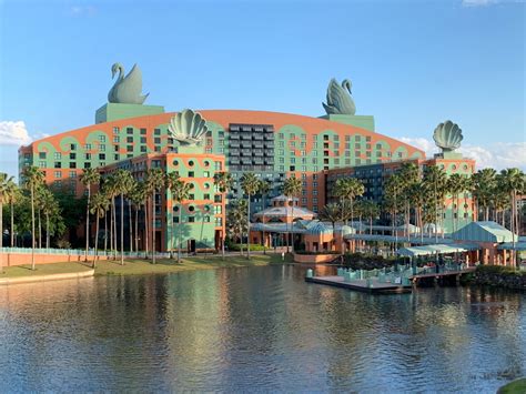 Review: Walt Disney World Swan Hotel (Orlando, Florida) - Flying High On Points