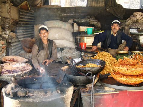 Asisbiz local fried food Kashmir Srinagar India 02