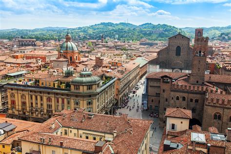 24 hours in Bologna, what to see on a day visit to Bologna