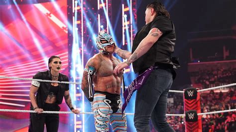 Dominik Mysterio hits Rey Mysterio with the 619: Raw, Oct. 10, 2022 | WWE