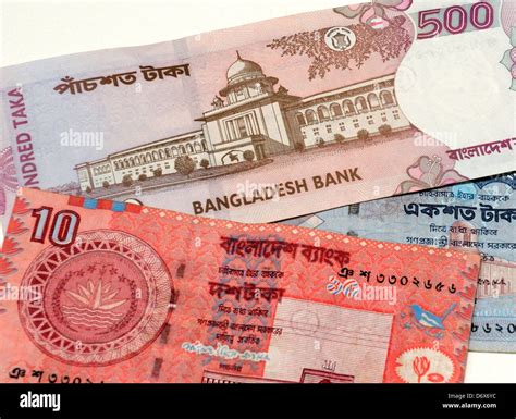 Bangladesh Bank Notes Stock Photo - Alamy