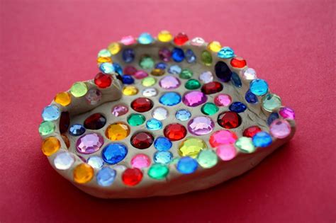 Free Fun in Austin: Fun Kid's Valentine Craft: Sparkle Heart Dish | Clay crafts for kids, Clay ...