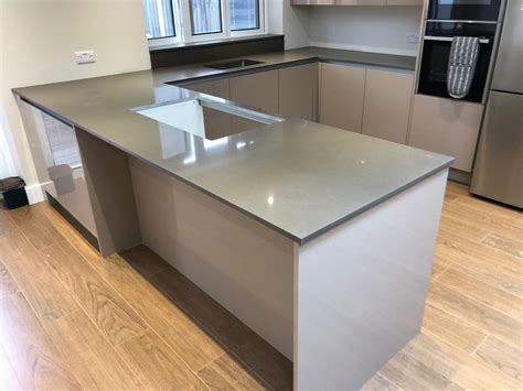 Grey Sparkle Quartz Kitchen Worktops – Pros & Cons | Inovastone