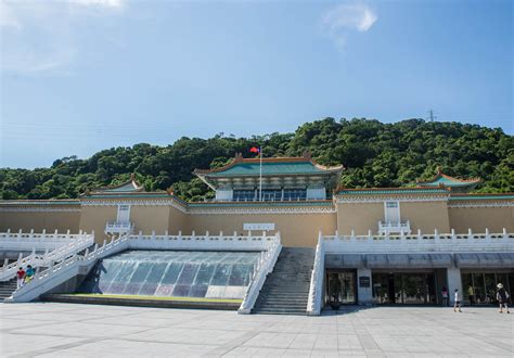 Taiwan: The National Palace Museum Taipei and Some Cabbage - Faine Opines