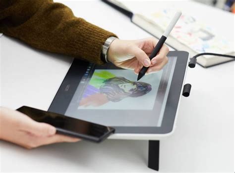 12 Best Touch Screen Drawing Tablet For 2023 | Robots.net