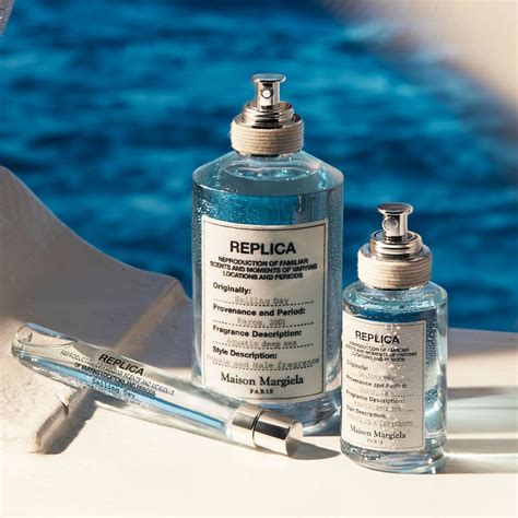 10 Best Aquatic Perfumes: Refreshing Oceanic Fragrances | Perfume, Beach perfume, Perfume scents