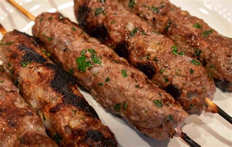 MIDDLE EASTERN KOFTA KEBABS | Recipe | Middle eastern recipes, Kebab recipes, Middle east recipes