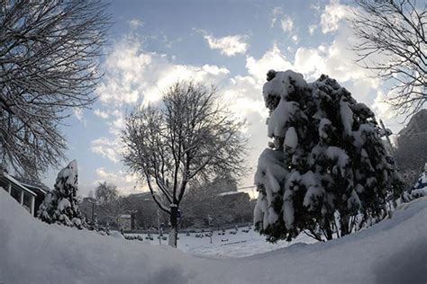 Warm currents on their way: Armenia’s top weatherwoman forecasts end of bitter cold in Yerevan ...