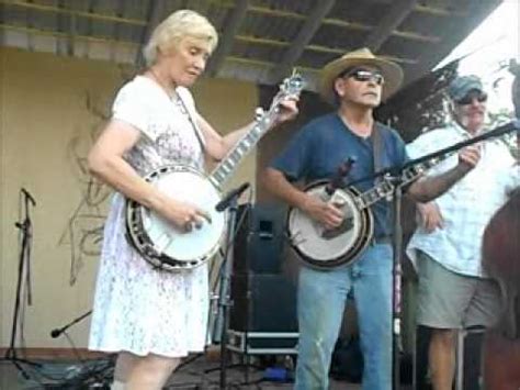 Roni Stoneman, Dueling Banjos, Harmony Arts Jamboree 2012 - YouTube