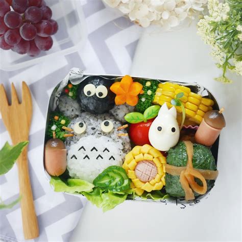 12 Cute Japanese Bento Boxes You Can Make On Your Own