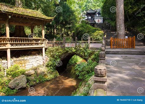 Mount Qingcheng scenery editorial image. Image of taoist - 76433710