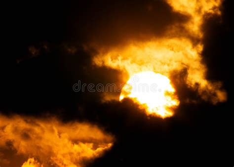 Beautiful Nature Sky with Orange, Yellow Sunshine and Fluffy Clouds ...