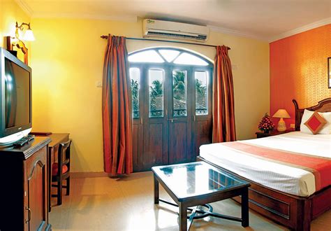 STANDARD BALCONY ROOM – Nazri Resorts Goa