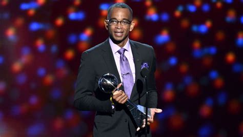 VIDEO: Stuart Scott's inspiring, tear-jerking ESPYS speech - ABC7 San ...