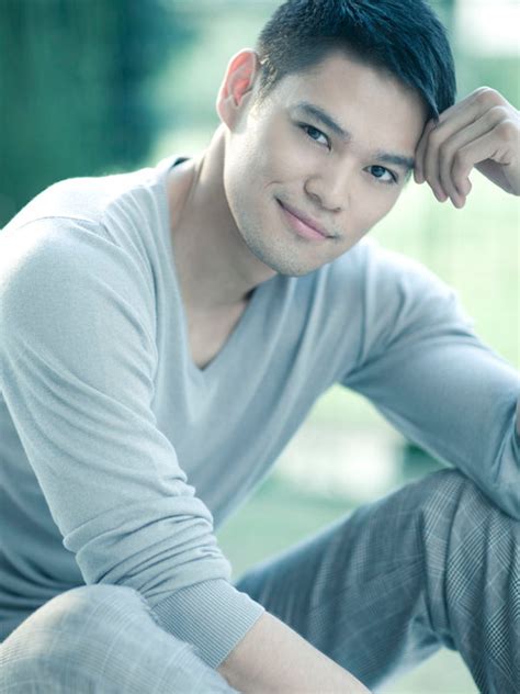 Universal Records Blog: Jay R hosts new show on GMA-7