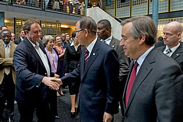 UN Secretary-General visits UNHCR headquarters, pays tribute to staff ...