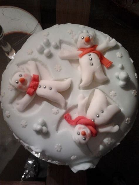 Happy Snowmen | Christmas cake designs, Christmas cake, Christmas baking