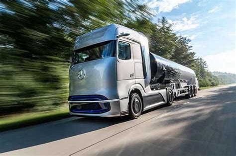 Daimler Shows Off Long-Haul Fuel Cell Truck | Hydrogen Cars Now