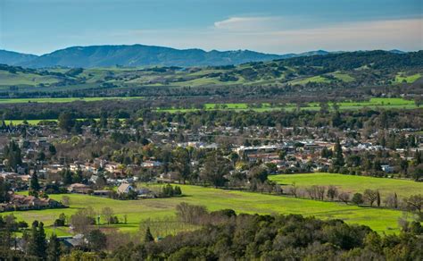 Hiking in Sonoma, a Scenic, Year-Round Pursuit | El Dorado Hotel