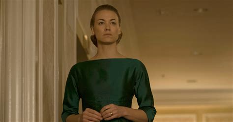 Handmaids Tale Recap Season 1 Episode 6 A Womans Place