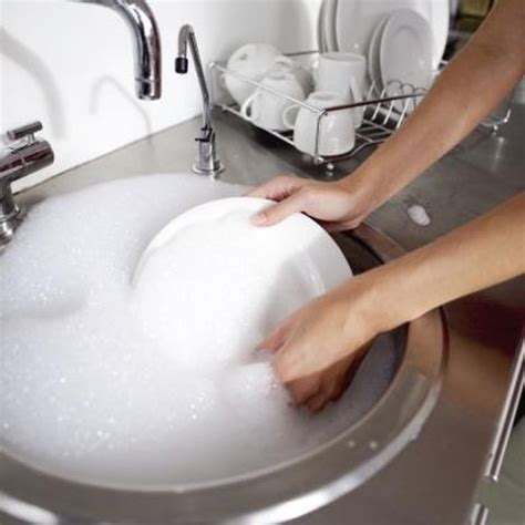 What Are the Chemical Ingredients in Ivory Liquid Dishwashing Soap? | Hunker