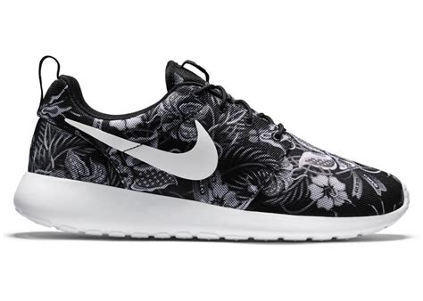 Nike Roshe Run Floral Print Black Men's - 655206-018 - US