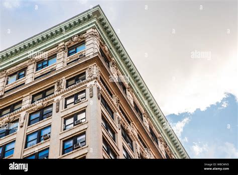 Example of old New York City architecture Stock Photo - Alamy