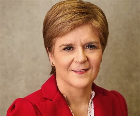 Nicola Sturgeon Biography - Facts, Childhood, Family Life & Achievements