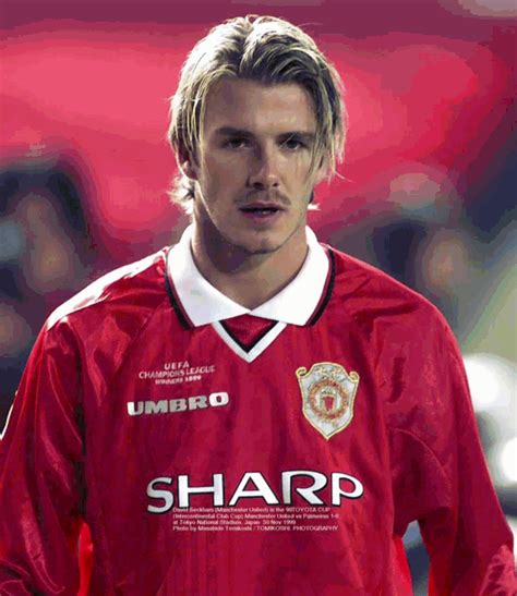 David Beckham Manchester United GIF - David Beckham Manchester United ...