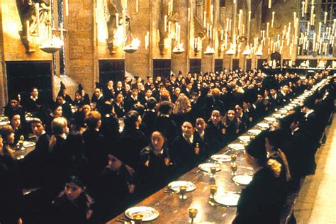 Harry Potter Fans Can Have DInner in Hogwarts' Great Hall | Hogwarts ...