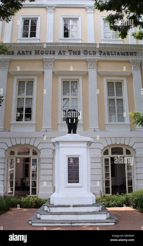 Old parliament house singapore hi-res stock photography and images - Alamy