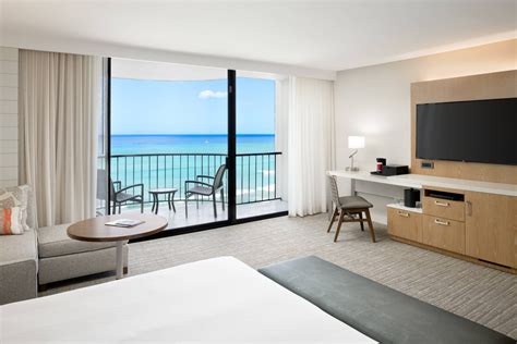 Honolulu, Hawaii Resort for Families | Waikiki Beach Marriott Resort & Spa